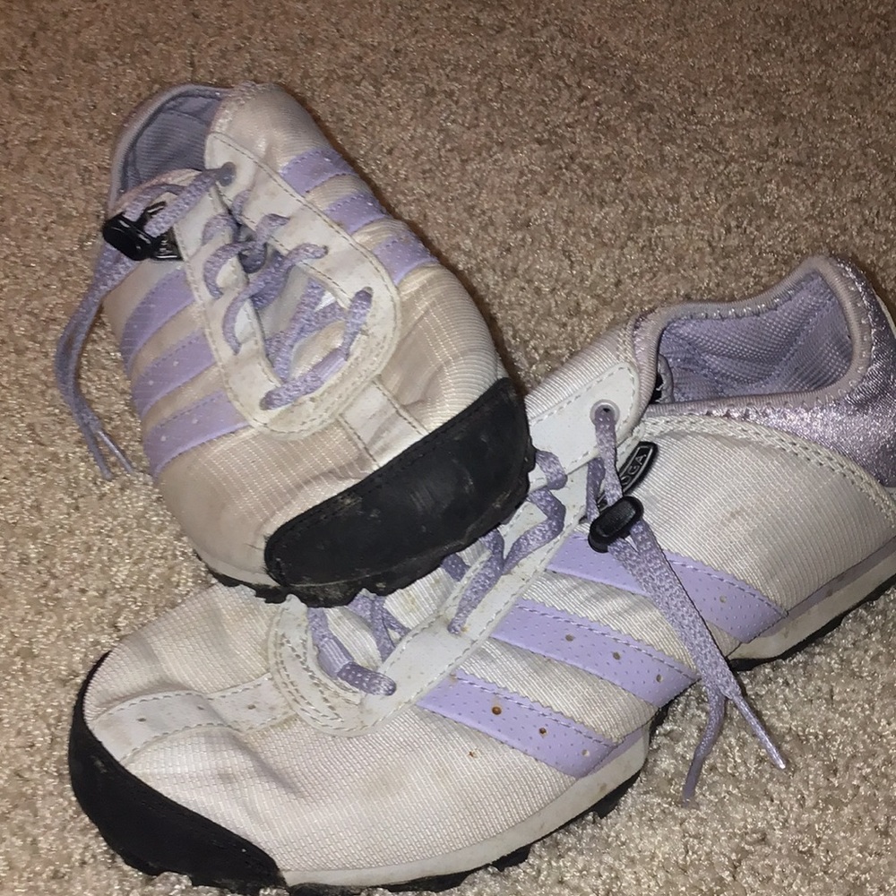 Adidas Daroga shoes